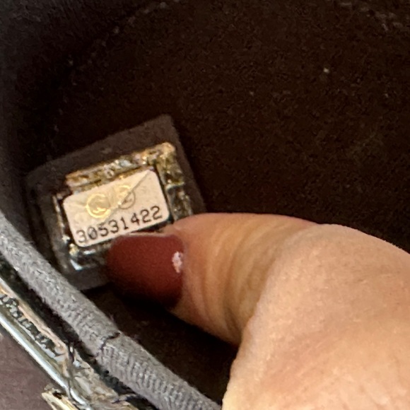 Patent quilted mini COCO Chanel round vanity shoulder bag - Picture 10 of 11